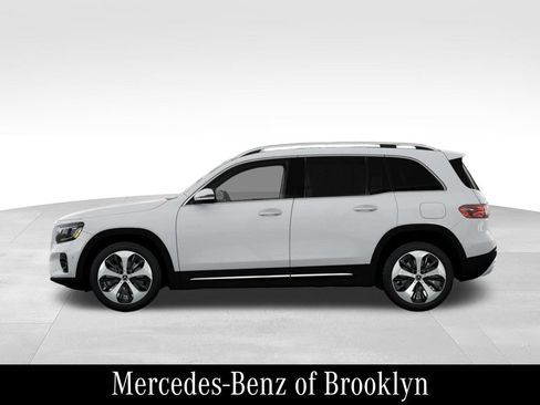 Certified 2026 Mercedes-Benz GLB 250 4MATIC image 37