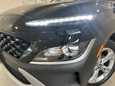 Used 2023 Hyundai Kona SEL AWD/4WD image 9