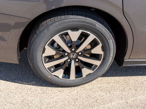 Used 2026 Honda Odyssey EX-L image 10