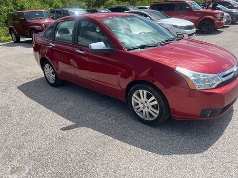 Used 2010 Ford Focus SEL FWD image 3