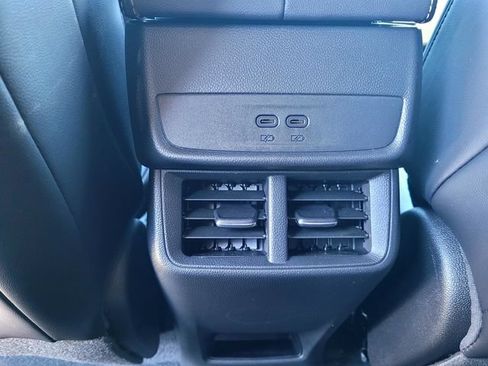 New 2026 GMC Terrain Elevation w/ Elevation Premium Package AWD/4WD image 17