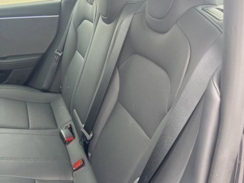 Used 2025 Tesla Model 3 Long Range image 9