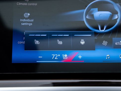 New 2026 BMW X5 xDrive40i w/ Climate Comfort Package image 27