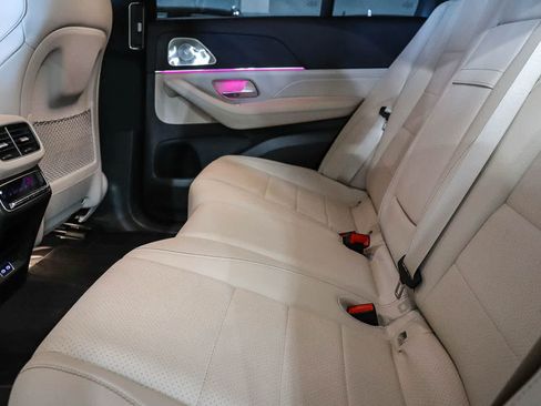 Certified 2025 Mercedes-Benz GLE 450e 4MATIC image 19