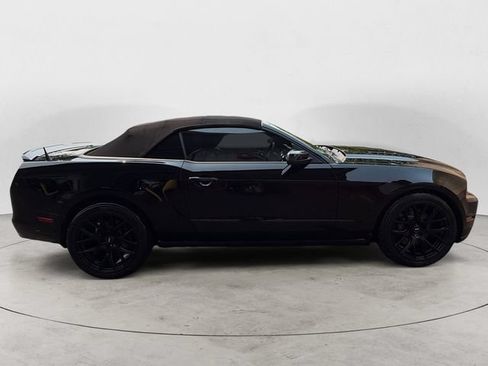 Used 2014 Ford Mustang GT w/ Electronics Package RWD image 4