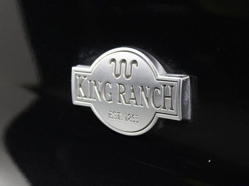 Used 2023 Ford Explorer King Ranch w/ Technology Package image 12