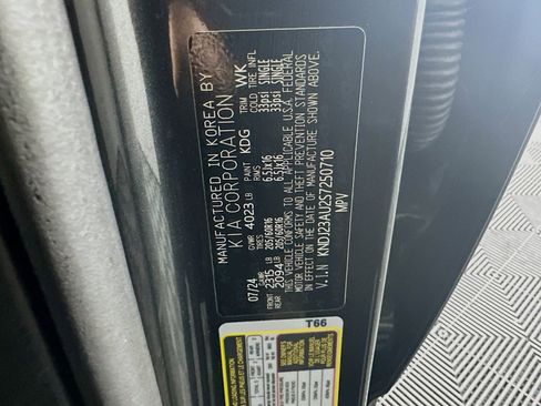 Used 2025 Kia Soul LX w/ LX Technology Package image 12