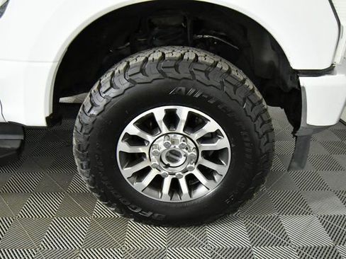 Used 2022 Ford F250 Lariat image 17