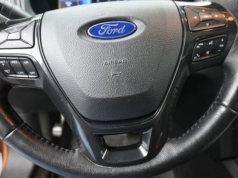 Used 2017 Ford Explorer XLT w/ Equipment Group 202A image 16