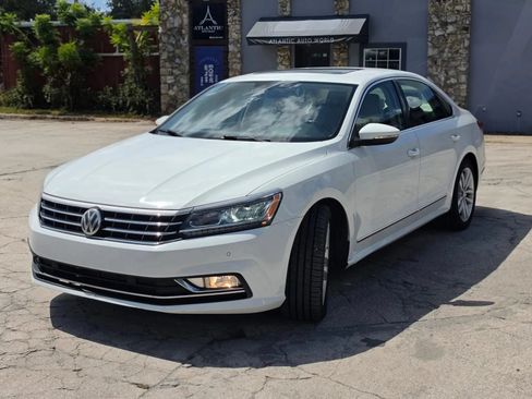 Used 2017 Volkswagen Passat 1.8T SE FWD image 5