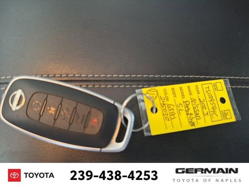 Used 2023 Nissan Pathfinder SL w/ SL Premium Package FWD image 23