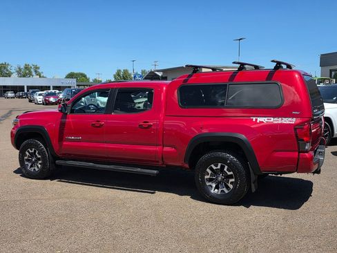 Used 2018 Toyota Tacoma TRD Off-Road w/ TRD Premium Off Road Package AWD/4WD image 36