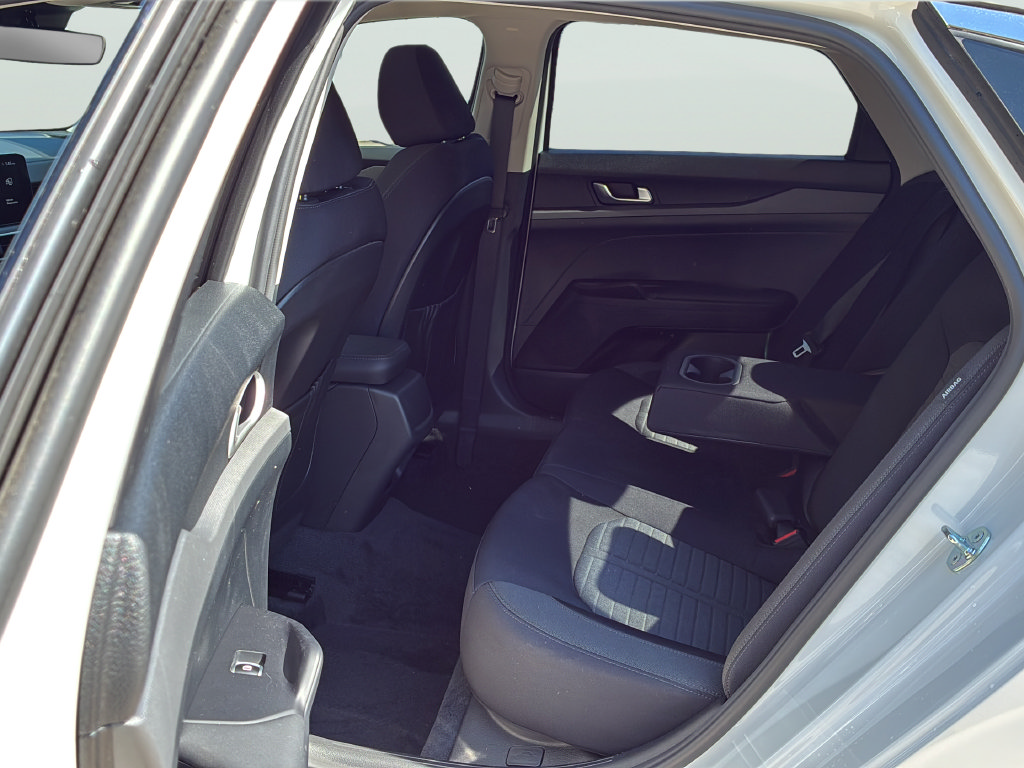 New 2026 Kia K5 LXS FWD image 16