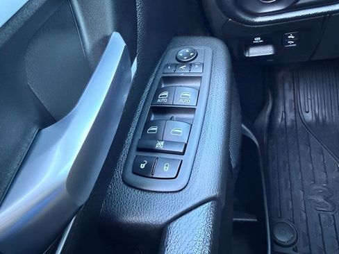 Used 2022 RAM 1500 Big Horn AWD/4WD image 23