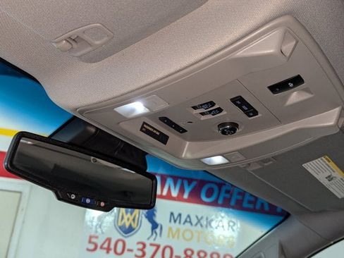 Used 2016 GMC Yukon XL Denali w/ Open Road Package image 43