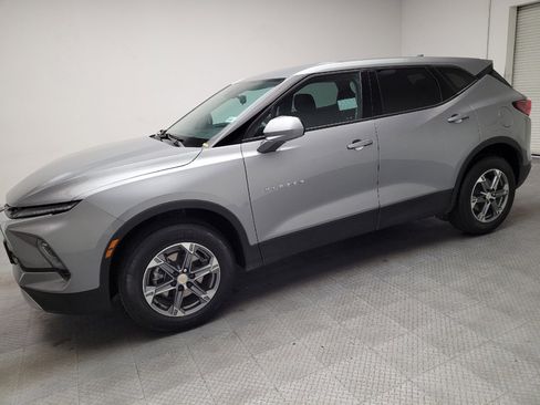 Used 2024 Chevrolet Blazer LT w/ LPO, Cargo Package FWD image 3