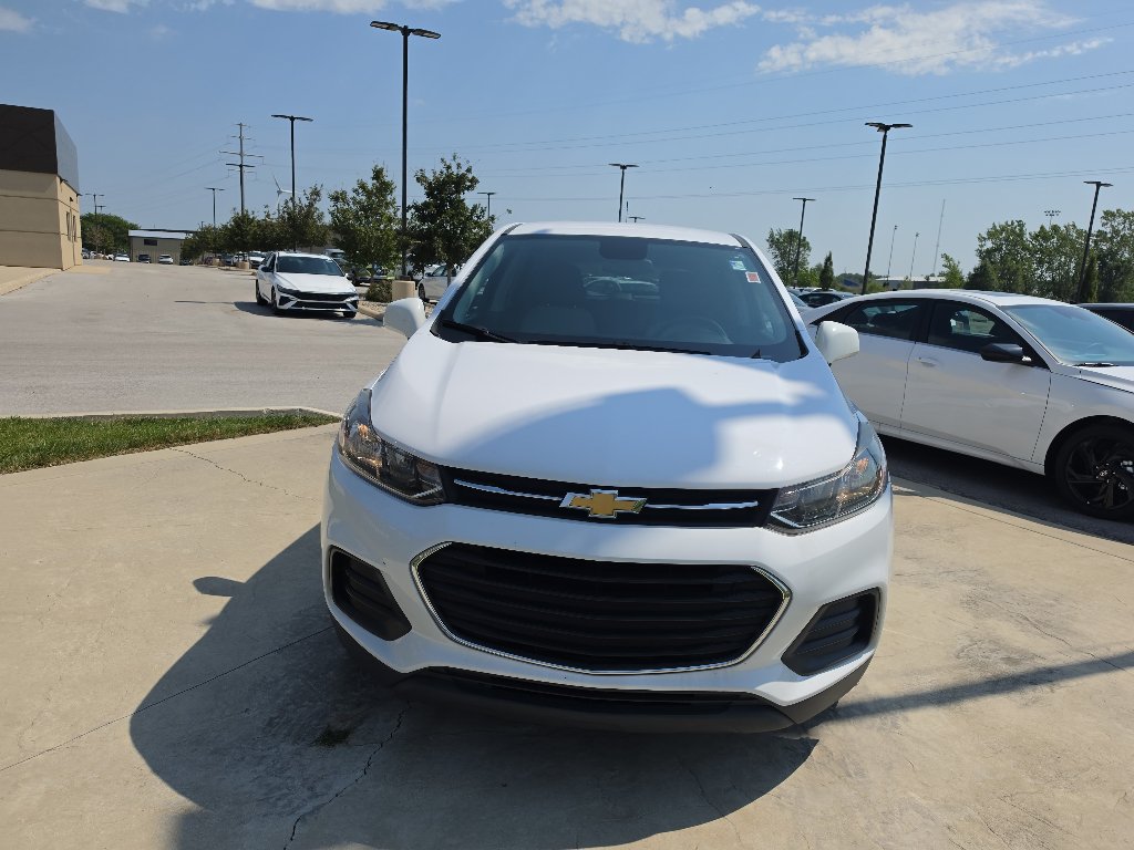 Used 2020 Chevrolet Trax LS w/ Tint and Cruise Package FWD image 2