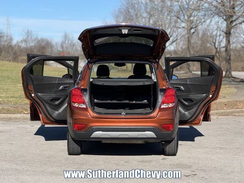 Used 2019 Chevrolet Trax LT w/ LT Convenience Package image 34