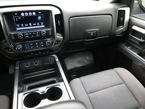 Used 2018 Chevrolet Silverado 1500 LT image 37