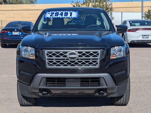Used 2023 Nissan Frontier SV image 11