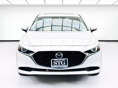 Used 2019 MAZDA MAZDA3 Sedan w/ Premium Package FWD image 2