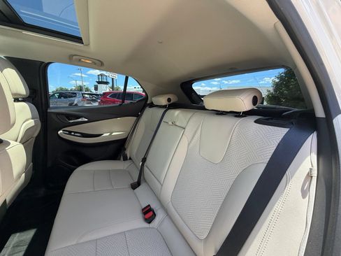 Used 2023 Buick Encore GX Essence w/ Experience Buick Package FWD image 25