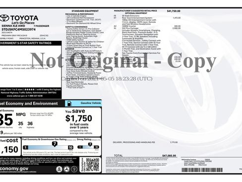 Used 2021 Toyota Sienna XLE w/ XLE Plus Package AWD/4WD image 2
