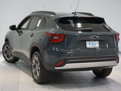 New 2026 Chevrolet Trax LT image 7