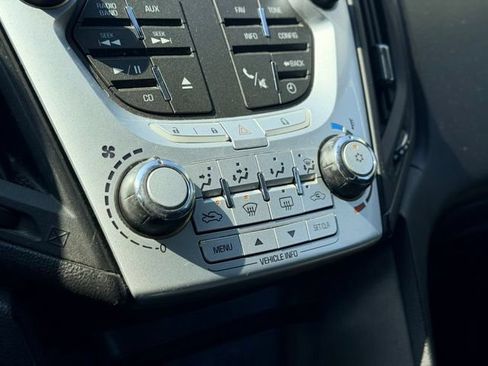 Used 2011 Chevrolet Equinox LT w/ LPO, Protection Package FWD image 12