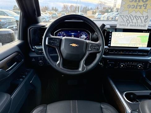 Used 2025 Chevrolet Silverado 3500 High Country w/ High Country Premium Package image 13