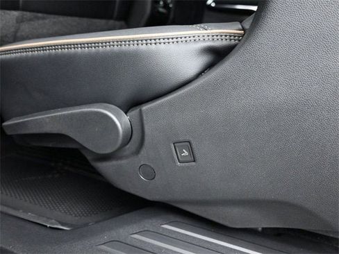 New 2026 Chevrolet Traverse High Country w/ LPO, Floor Liner Package image 34