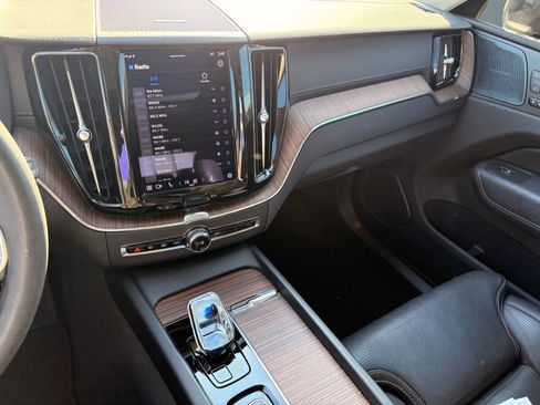 Certified 2023 Volvo XC60 B5 Ultimate w/ Protection Package Premier image 24