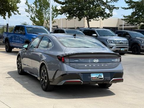 Used 2024 Hyundai Sonata SEL FWD image 4