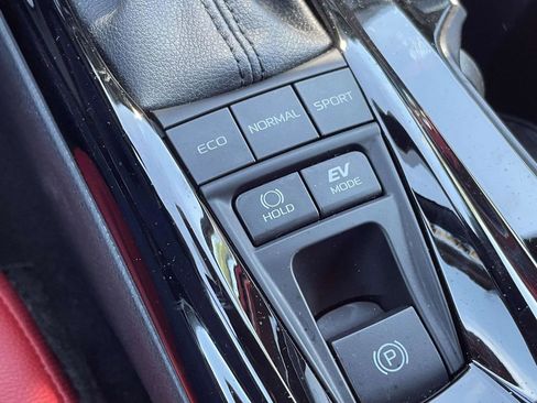 Used 2025 Toyota Camry XSE FWD image 22