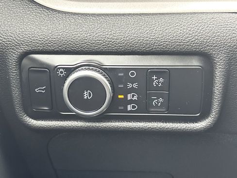 Certified 2023 Ford Explorer XLT w/ Equipment Group 202A image 27