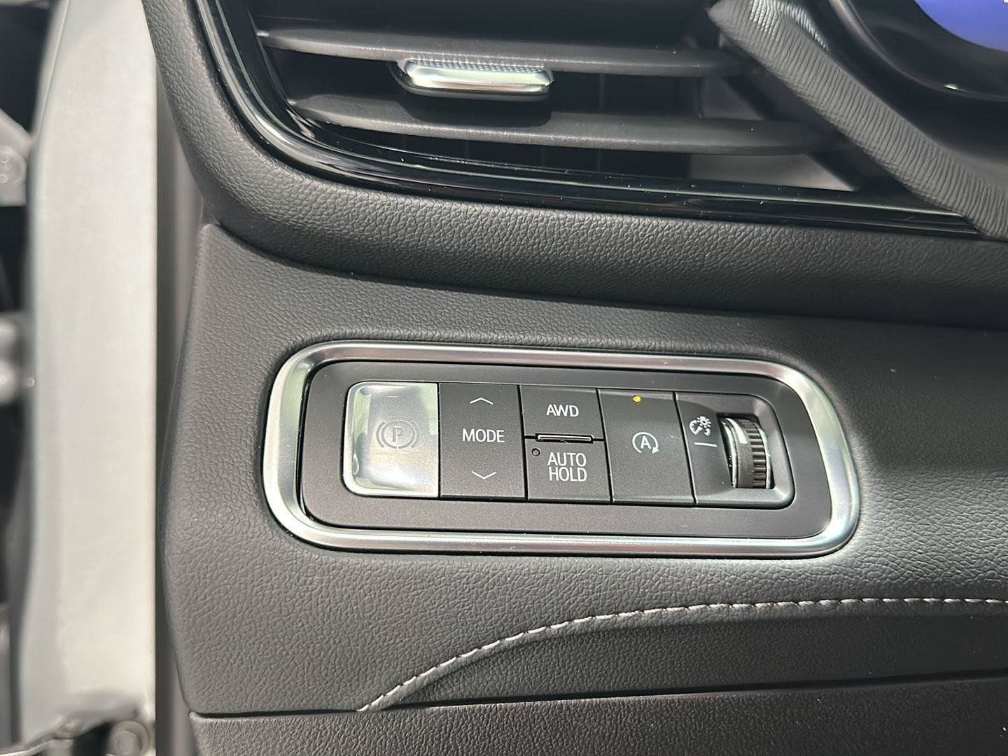 Used 2026 Buick Enclave Preferred AWD/4WD image 16