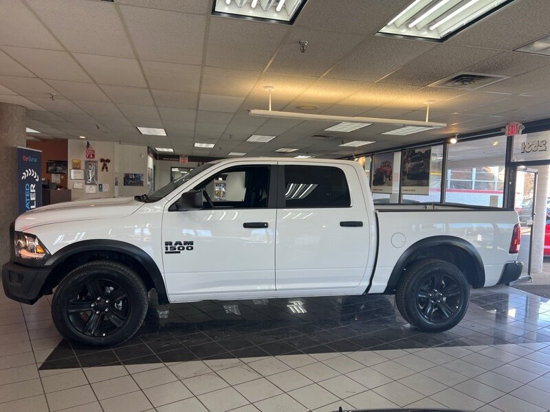 Used 2024 RAM 1500 Warlock AWD/4WD image 2