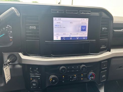 Used 2024 Ford F250 XLT w/ FX4 Off-Road Package AWD/4WD image 17