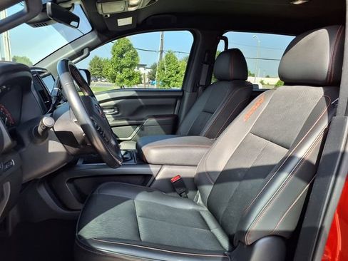 Used 2023 Nissan Titan PRO-4X AWD/4WD image 15