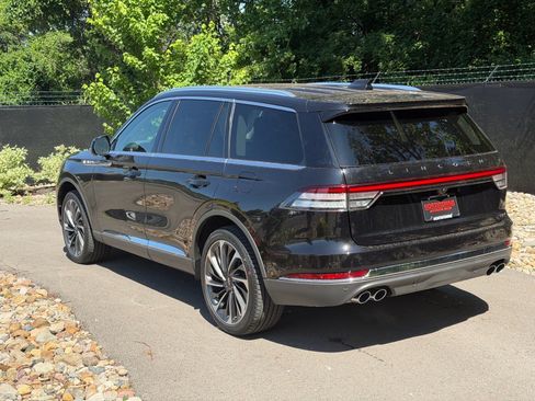 New 2026 Lincoln Aviator Reserve AWD/4WD image 3