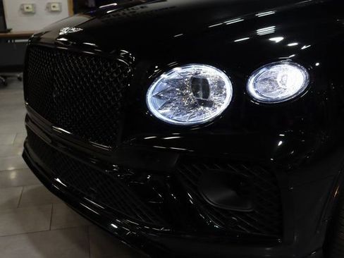 Used 2021 Bentley Bentayga Speed AWD/4WD image 7
