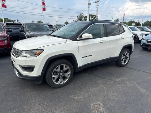 Used 2018 Jeep Compass Limited w/ Navigation Group AWD/4WD image 1