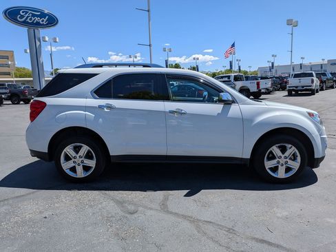 Used 2015 Chevrolet Equinox LTZ AWD/4WD image 2