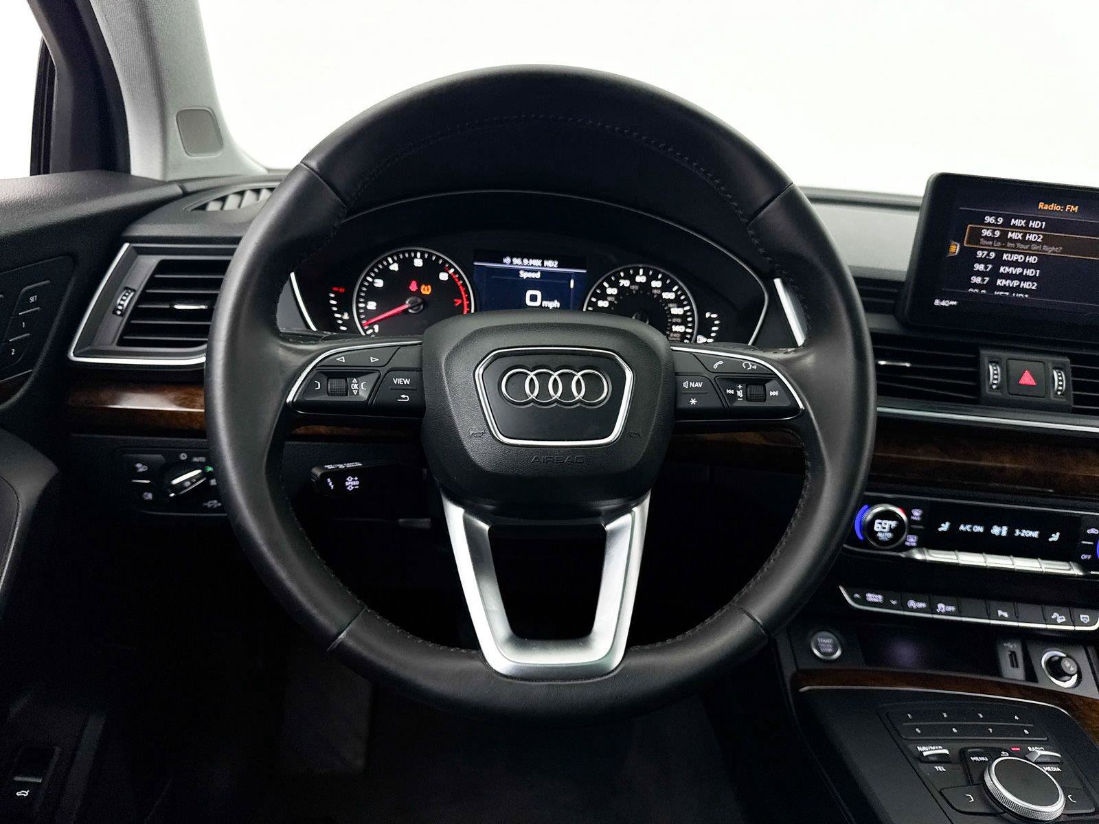 Used 2018 Audi Q5 2.0T Premium Plus w/ Premium Plus Package AWD/4WD image 4