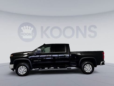 Used 2024 Chevrolet Silverado 2500 LTZ w/ LTZ Convenience Package AWD/4WD image 2