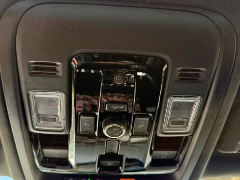 Used 2026 GMC Yukon XL Elevation w/ Elevation Premium Package RWD image 27