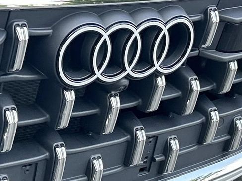 Used 2024 Audi Q8 Premium Plus AWD/4WD image 11