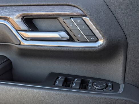 Used 2024 Chevrolet Silverado 2500 LTZ w/ LTZ Plus Package image 16