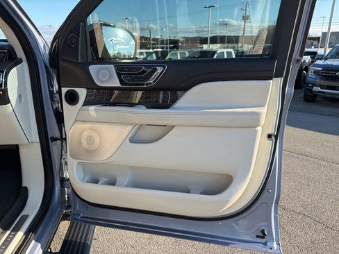 Used 2021 Lincoln Navigator Black Label AWD/4WD image 24