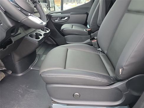 New 2026 Mercedes-Benz Sprinter 2500 image 17